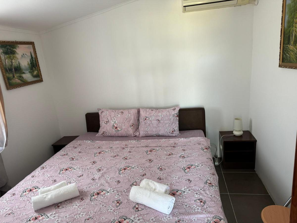 Apartments Airport Golubovci Подгорица Екстериор снимка